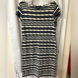 Sharagano size 14 black/white stripe‎ texture short sleeve crew neck shift dress